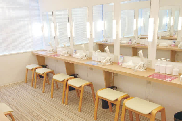 ホットヨガスタジオ loIve（ロイブ）姫路駅前店