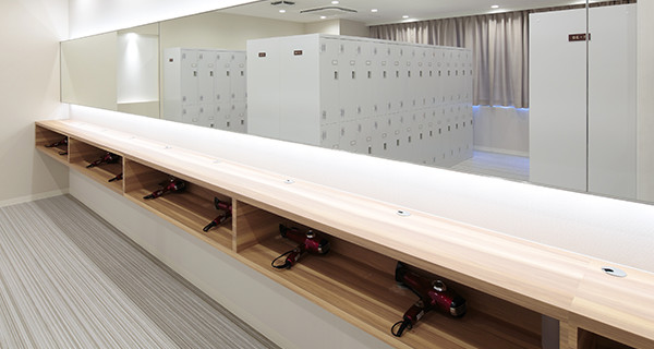 ホットヨガスタジオLAVA 御茶ノ水店