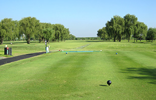 朝霞パブリックゴルフ場