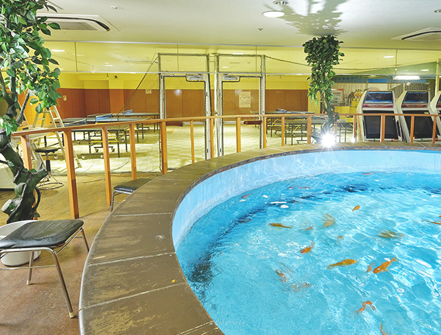 クロスポ　千葉浜野店