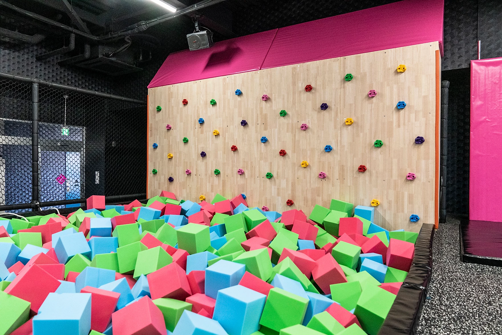 トランポスタジアム