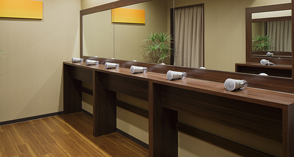 ホットヨガスタジオLAVA 浅草店