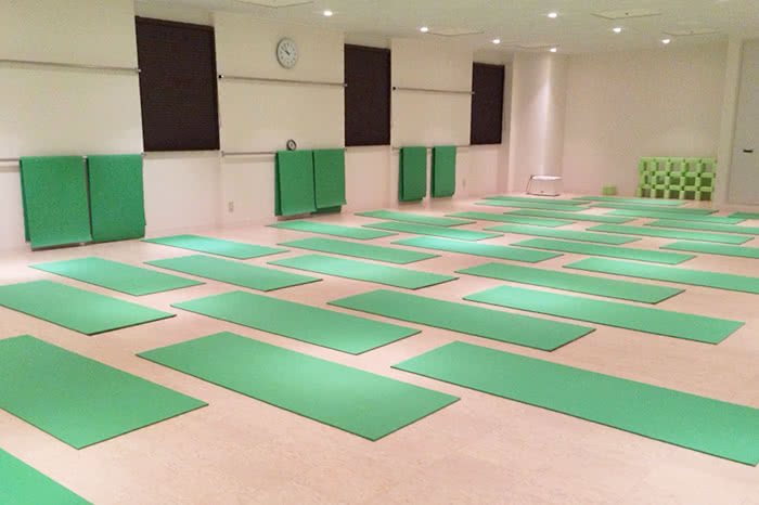 ホットヨガスタジオ loIve（ロイブ）天王寺店